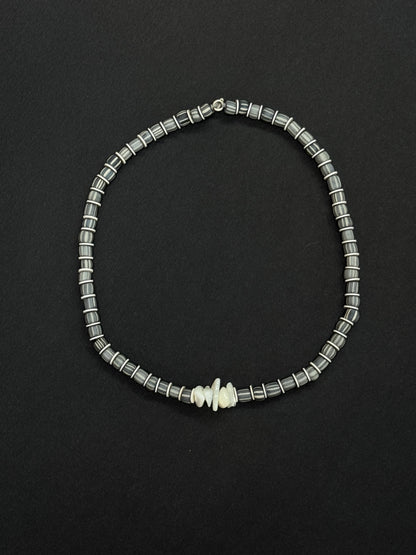 Collier Totem « Gris Hurricane »