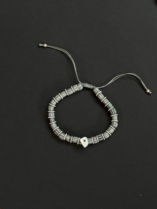 Bracelet Totem « Gris Hurricane »